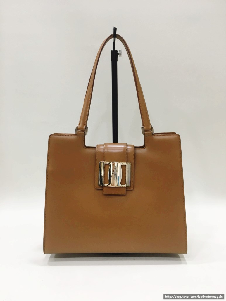 페라가모 토트백 숄더백 / 하객룩, 오피스룩에 딱! Salvatore Ferragamo