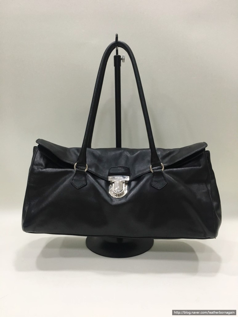 PRADA 프라다 토트백 숄더백/ 캐주얼룩 정장룩 오피스룩