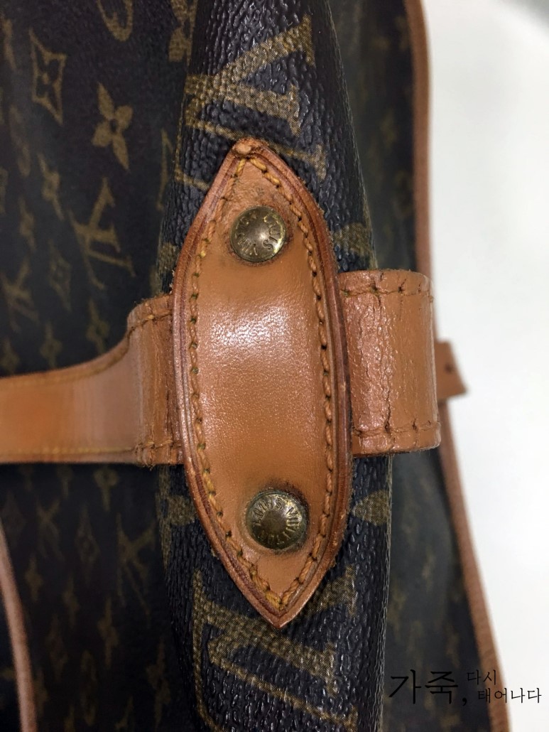 루이비통 소뮤르 35 쌍둥이백 크로스백 Louis Vuitton