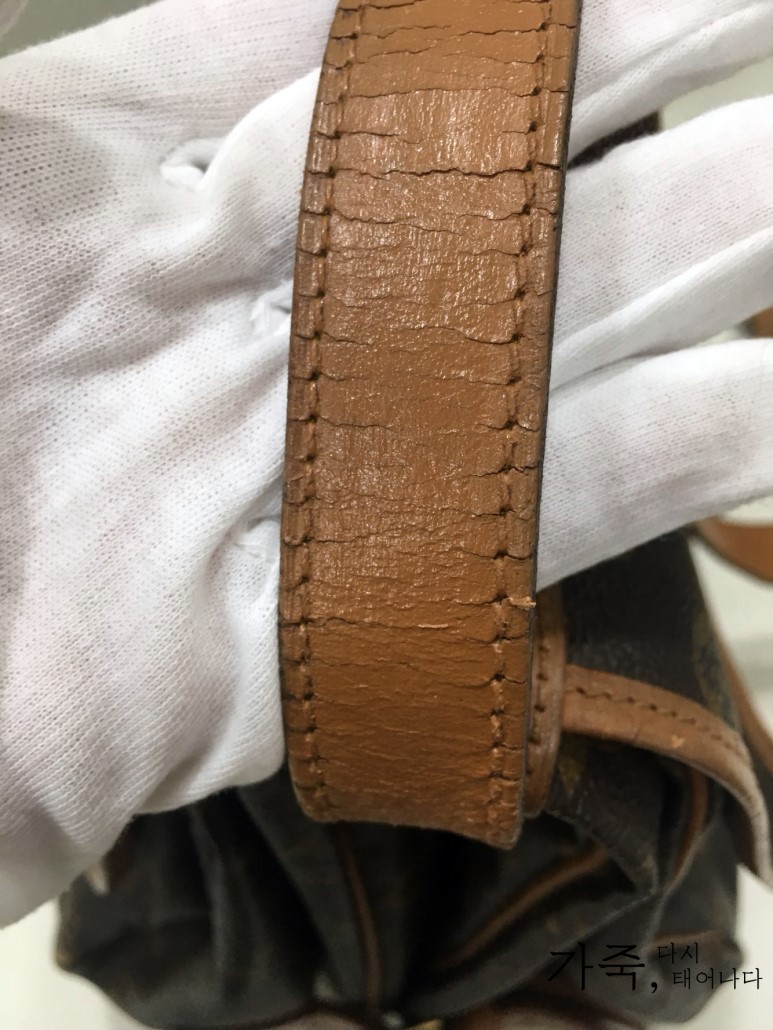 루이비통 소뮤르 35 쌍둥이백 크로스백 Louis Vuitton