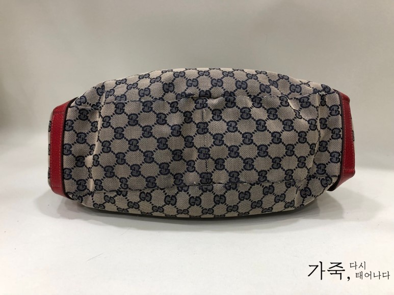 GUCCI 구찌 모노그램 패턴 페브릭 숄더백