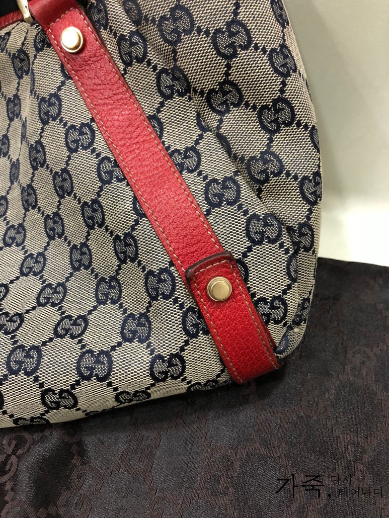 GUCCI 구찌 모노그램 패턴 페브릭 숄더백