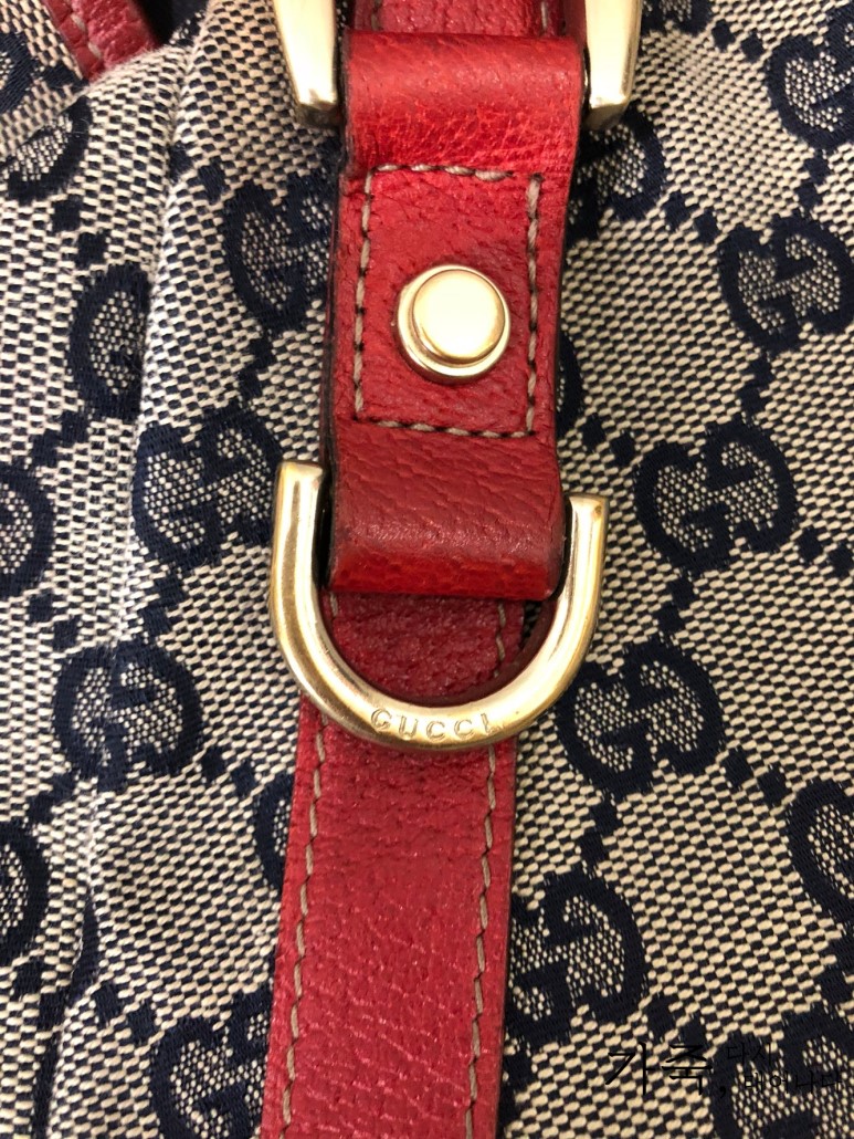 GUCCI 구찌 모노그램 패턴 페브릭 숄더백