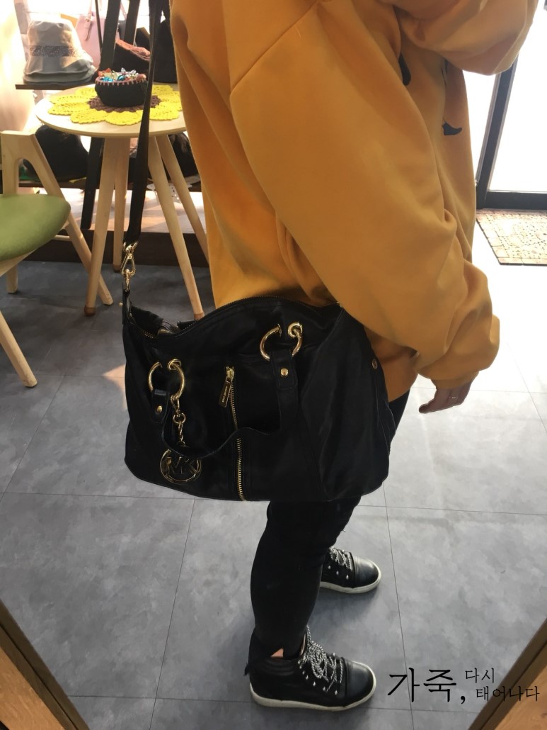 Micheal Kors 마이클 코어스 양가죽 투웨이백
