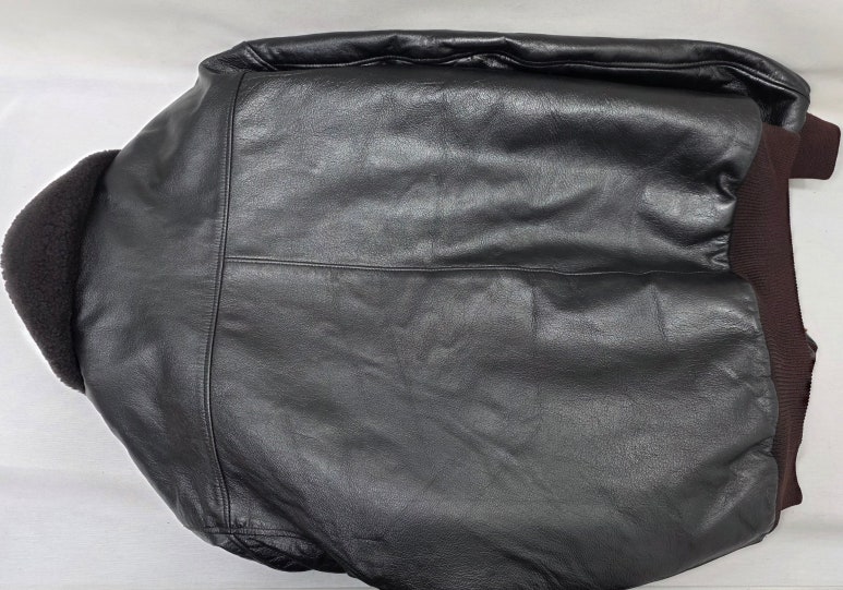 L.L.Bean 빈티지 가죽자켓 색상변경 작업 중